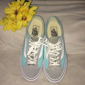 Vans Sneakers